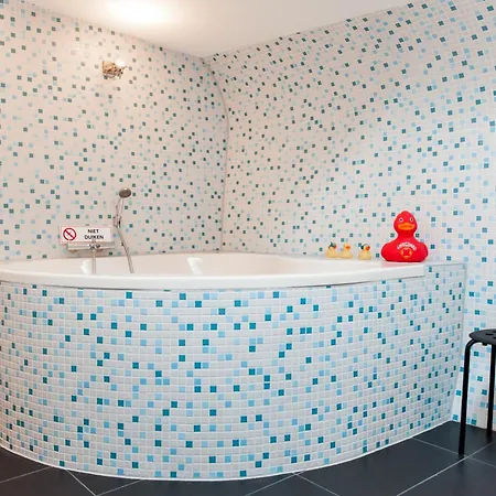 Pensjonat Houseboat De Cornelia Amsterdam