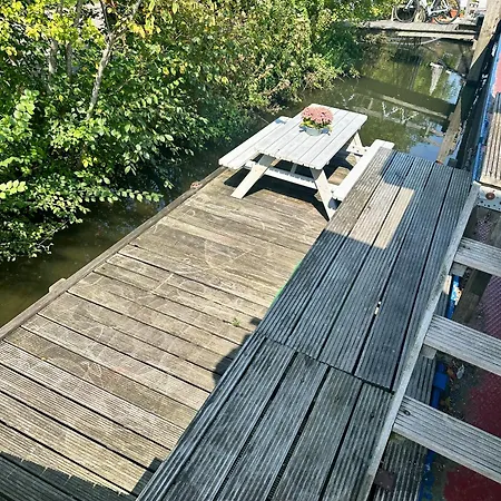 Penzion Houseboat De Cornelia 3*